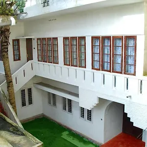 Jojies Homestay Fortkochi Kochi